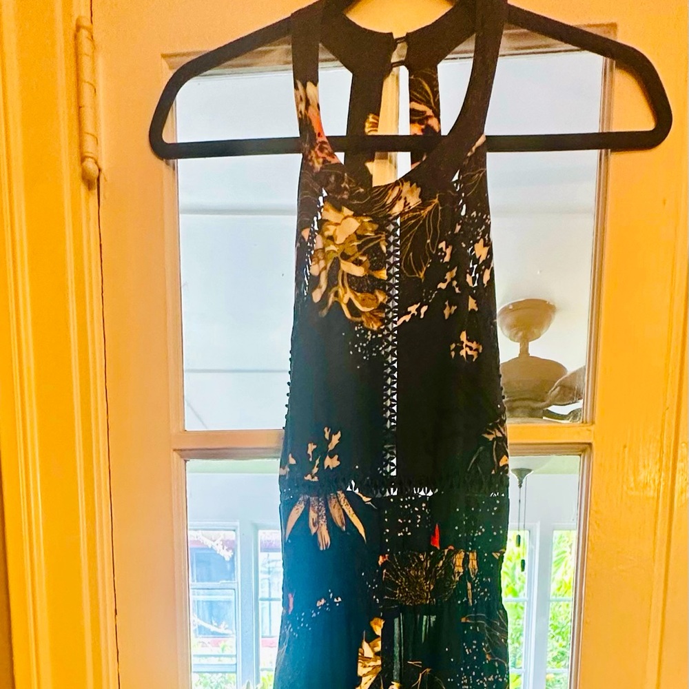 Floral Maxi Dress size medium NWT Dark Blue